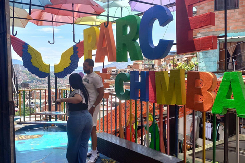 Medellín: Private Stadtrundfahrt, lokale Sehenswürdigkeiten und Comuna 13