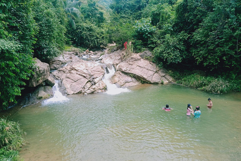 Cebu : Glamping dans la ville de CebuCebu : Glamping dans le style philippin (Bahay Kubo)