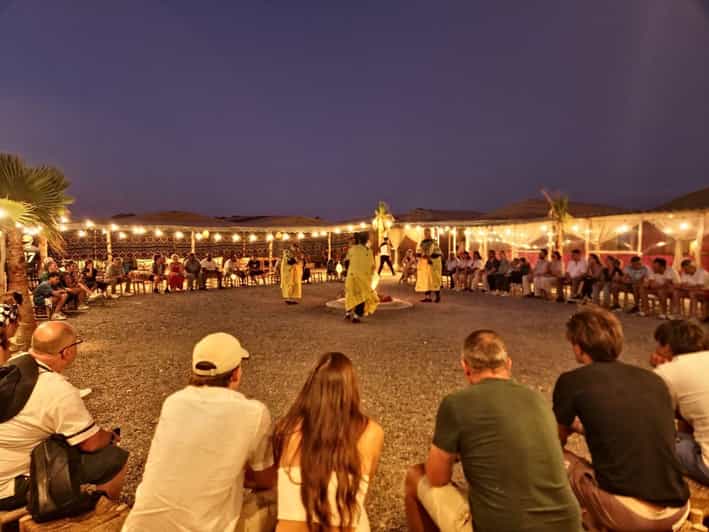 Désert d'Agafay : 30 minutes de quad, balade en chameau et dîner - quad