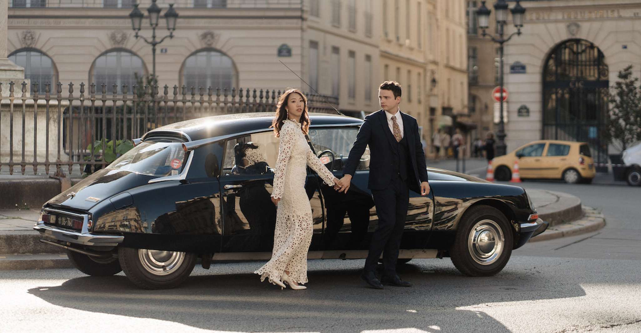 Paris, private Stadtführung in einem Traction Avant oder DS 21 - Hizvo