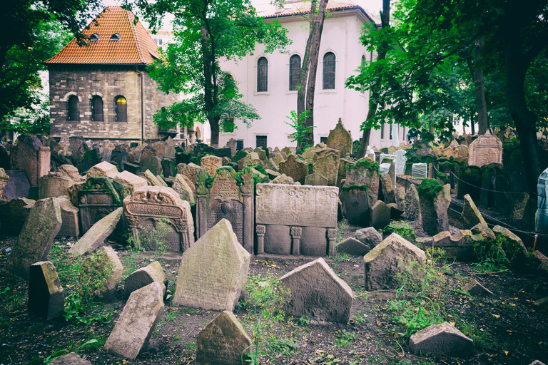 Prywatna wycieczka po starej dzielnicy żydowskiej w Pradze i synagodze hiszpańskiej