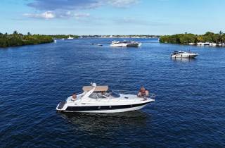 2 STUNDEN Yacht in Miami für bis zu 12 Personen