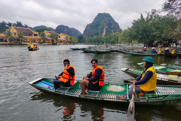 From Hanoi: Ninh Binh, Hoa Lu, Tam Coc and Mua cave Private tour: Hoa Lu, Tam Coc and Mua Cave