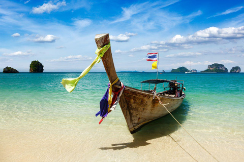 Depuis les îles Phi Phi : Phi Phi, Maya Area en bateau à longue queueRonde du crépuscule