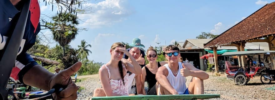 Demi-journée : pont suspendu, train de bambou, grotte aux chauves-souris et grotte de la mort