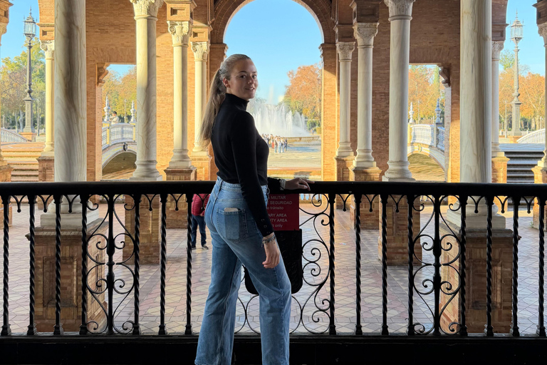 Photo Tour in Seville: a photo session in the most beautiful spots Photo Tour in Seville: a photo shoot in the most beautiful spots