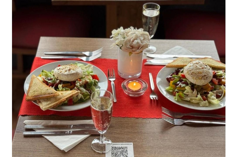 Evening cruise through Prague with 3-course served menu