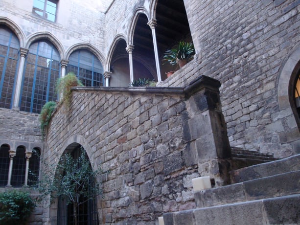 Barcelona: Barrio Gotico City Tour in German