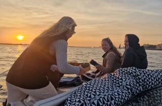 Porto: Bootsfahrt bei Sonnenuntergang mit Begrüßungsgetränk