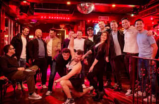 Amsterdamer Rotlichtbezirk: Kneipentour mit Bunny-Hostess