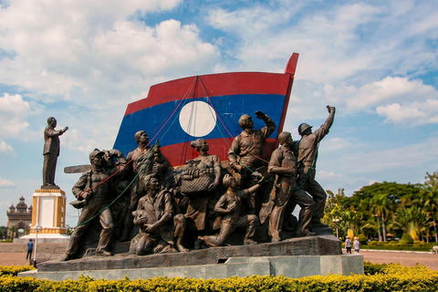 Vientiane: Guided City Tour with Public Transit