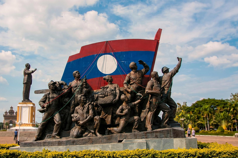 Vientiane: Guided City Tour with Public Transit
