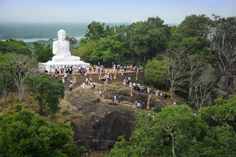 Anuradhapura: Wilpattu Safari, Kalu Diya Pokuna & Mihintale Stranded Budget Package