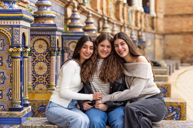 Seville: Professional Photoshoot at Plaza de España Premium 2 Locations 45 Mins | 45 Photos