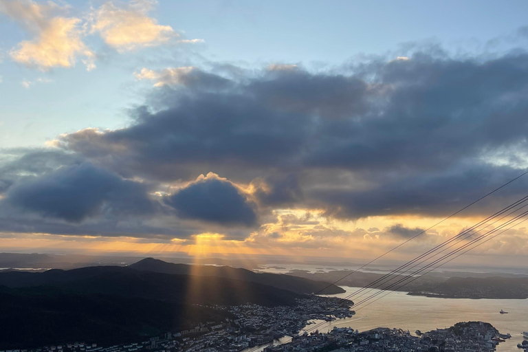 Bergen: Hiking Tour with Navigation Course