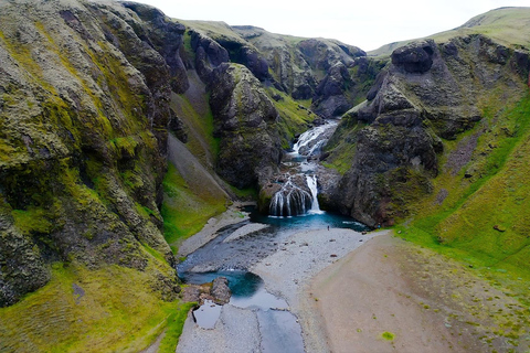 From Reykjavík: Diamond Beach, Glacier Lagoon & Boat Tour Free pick up from Bus Stop #12 with BOAT ride
