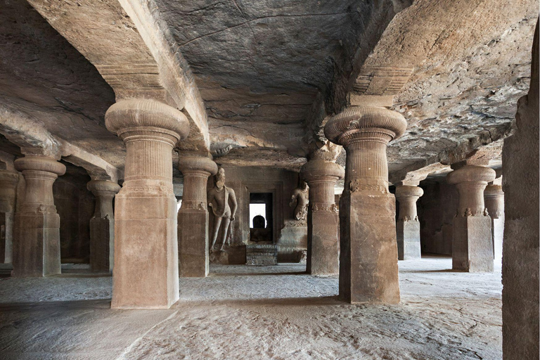 Mumbai: Elephanta Caves Private Tour with Ferry Ride Private Tour with Entry Tickets for Indian Nationals