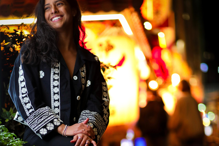 Tokyo: Private Shibuya Neon Lights Photo Tour