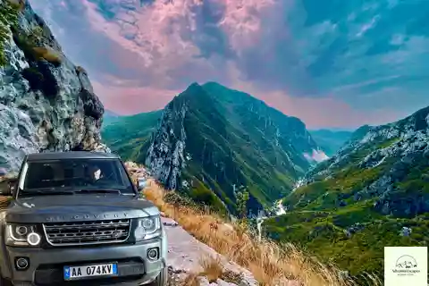 Von Tirana aus: Wanderung auf den Gamti Berg und den Bovilla See mit dem Land Rover