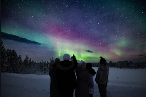 Saariselkä,Kakslauttanen: Aurora Hunting & Photography Tour. Private Aurora Hunting & Photography Tour By Minivan
