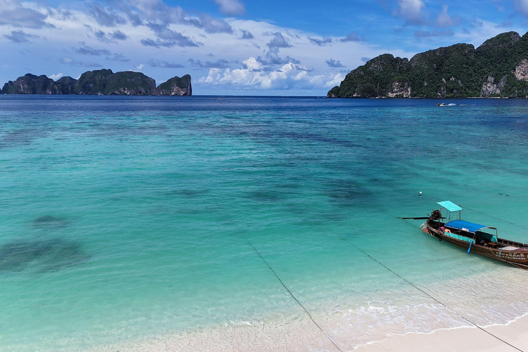 Phi Phi: Maya Bay Longtail Boat Tour with Snorkeling