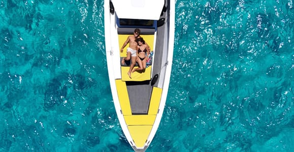 Egadi Islands: Private Boat Tour with Disembarkation in Favignana