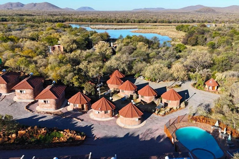 Gaborone: Stadtführung, Pirschfahrt und Bootstour