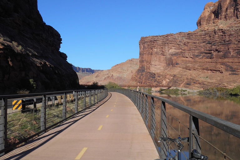 Moab: E-Bike Through Town and Adventure Through the Desert