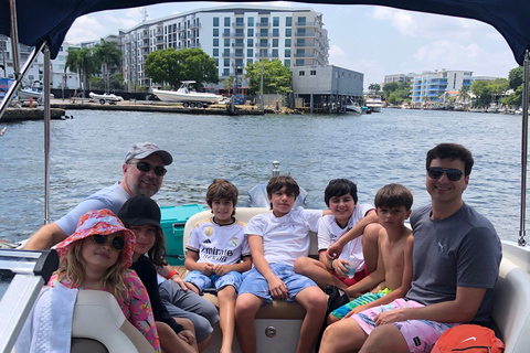 SEA MIAMI THE BEST!! 26' CROWNLINE "GLORY DAZE" + 1 HR FREE!