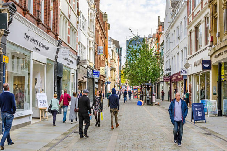 Londen Heathrow Luchthaven: Privé transfer van/naar Manchester