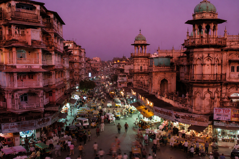 Mumbai: Night Tour with Professor David Wittenberg