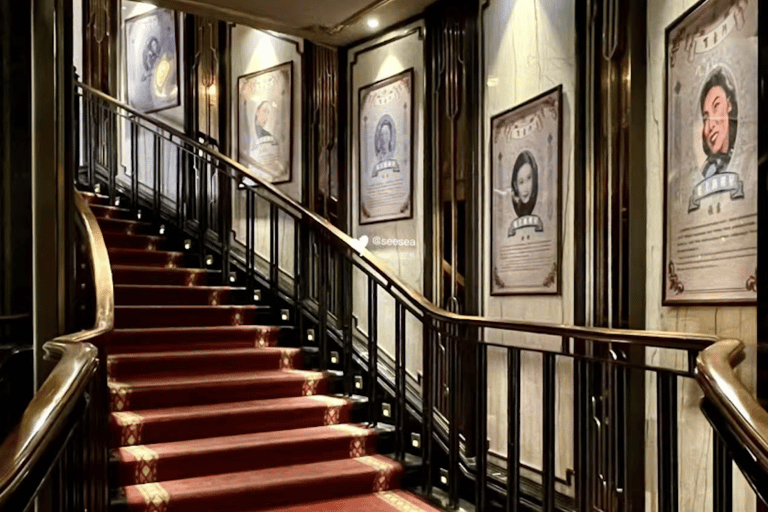 Shanghai: Paramount Ballroom 1930s Dinner & Show Tour