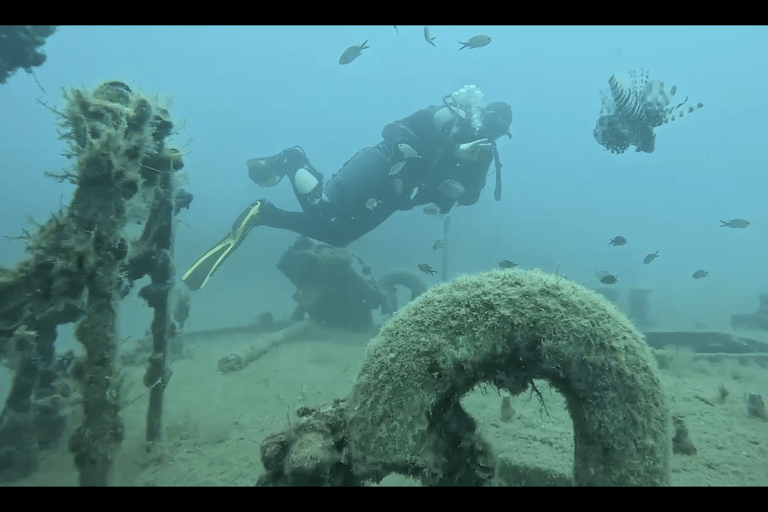 Lateral: Tour de mergulho no Museu SubmarinoAtração: Tour de mergulho no Museu Subaquático