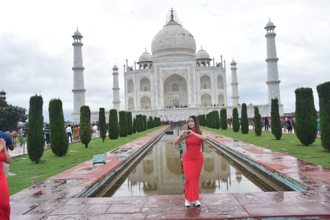 Agra: Taj Mahal Guided Tour with Instagram Photoshoot Private Car, Driver, Local Expert Tour Guide & Entry Tickets