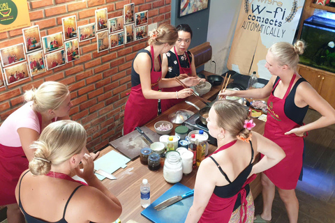 Hue : Cours de cuisine avec un chef local et dîner