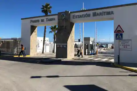 from Marbella/Estepona: Tarifa Private Tour incl. transportation and tapas