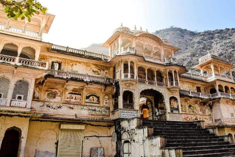 Jaipur: Heritage Walk and Photography Tour with Chai