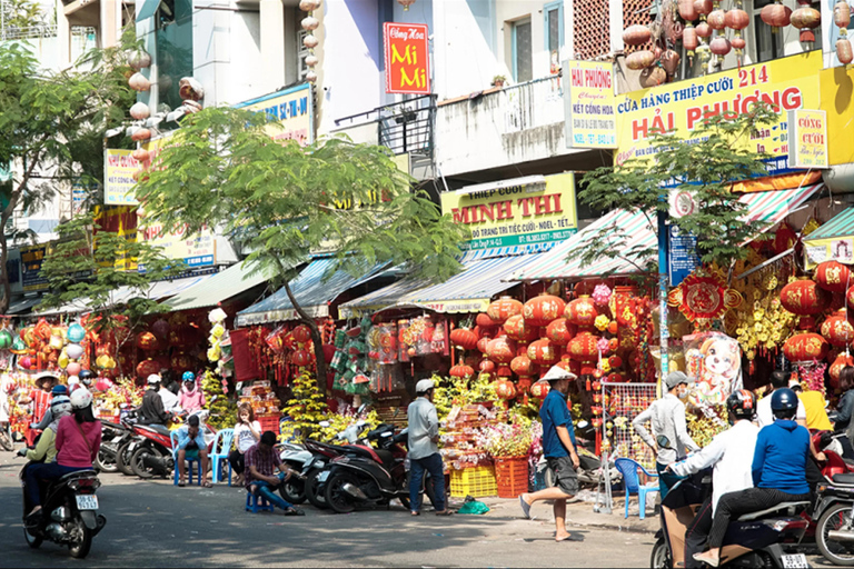 Saigon Vespa Michelin Foodie & Hidden Gems Tour