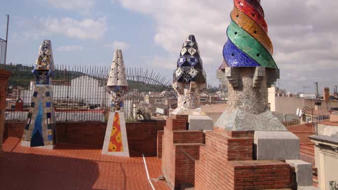 barcelona german city tour from gaudís perspective
