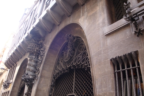 Barcelone: German City Tour du point de vue de GaudíBarcelone: visite de la ville allemande du point de vue de Gaudí