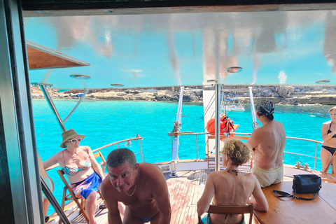 Lampedusa: Yacht excursion, swimming stops and typical lunch