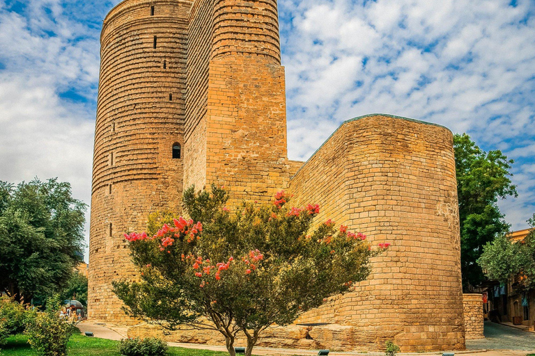 Baku: Layover City Tour with Airport Pickup and Return 4-Hour Standard Tour