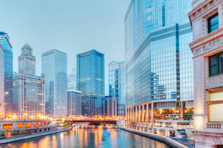 Best of Chicago: Private Walking Tour with a Local Private City Walking Tour - 2Hr