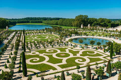 From Paris: Skip-the-Line Palace of Versailles Bike Tour