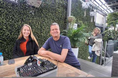 Quito: La Mariscal and La Floresta Walking Tour