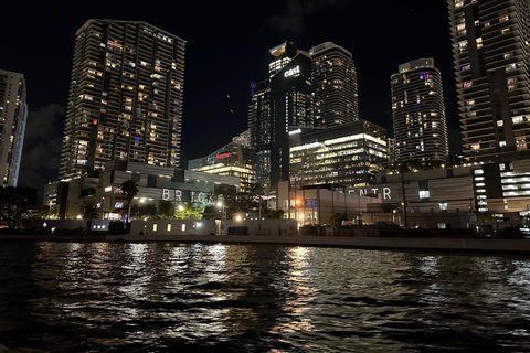Miami River Sightseeing Cruise: Miami Skyline & Architecture