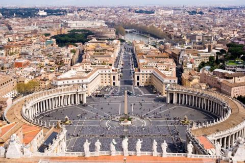 Rome: 3-Hour Private Sightseeing Tour by Luxury Vehicle