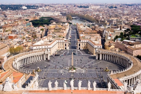 Roma: recorrido turístico privado de 3 horas en vehículo de lujo