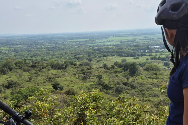 E-bike Tour: Hacienda, Viewpoint & Waterfall, Cali Ebike Tour "Paradise Road", viewpoint, hacienda el paraiso