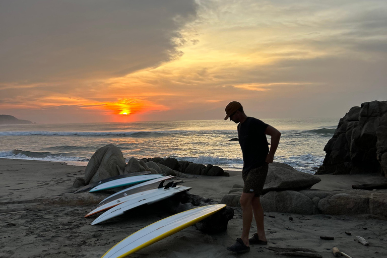 Huatulco: Surf Lesson with surf instructor. All Levels